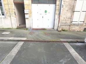 Vente Garage et parking 237 m&sup2;Rochefort