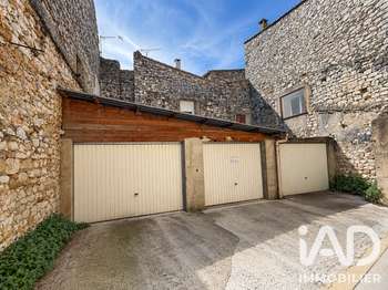 Vente Garage et parking 100 m&sup2;Saint-Geniès-de-Malgoirès
