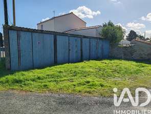 Vente Garage et parking 121 m&sup2;Saint-Jean-de-Boiseau