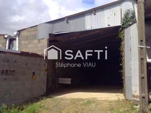 Vente Garage et parking 130 m&sup2;Saint-Pierre-des-Échaubrognes