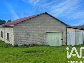Vente Garage et parking 134 m&sup2;Saint-Sornin