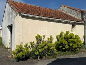 Vente Garage et parking 42 m&sup2;Saint-Viaud