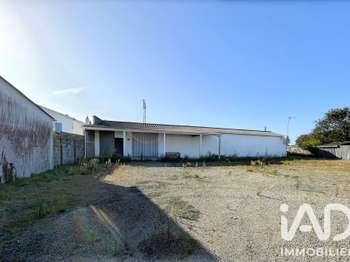 Parking 550 m² · à Sallertaine · 550 m² · 312 000 €