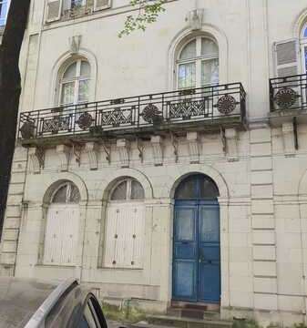 Immeuble 16 pièces Angers Centre 49