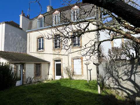 Immeuble 9 pièces Auray La Gare 56