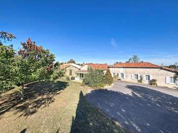 Vente Immeuble 7 piècesBressuire