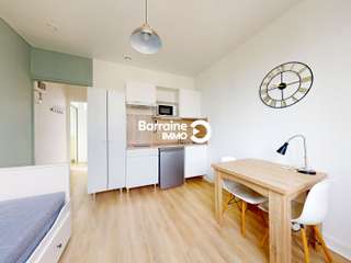 Immeuble 20 pièces