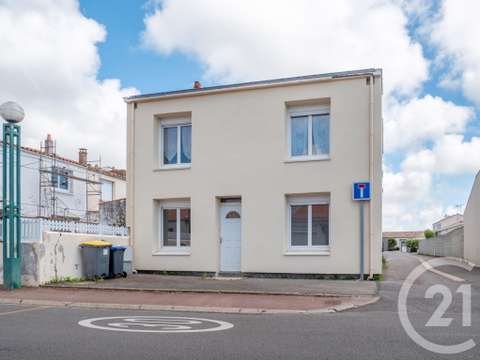 Immeuble Château-d'Olonne 85