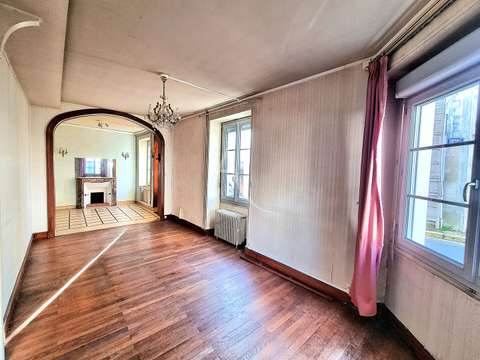 Immeuble 9 pièces Châteauneuf-sur-Sarthe 49