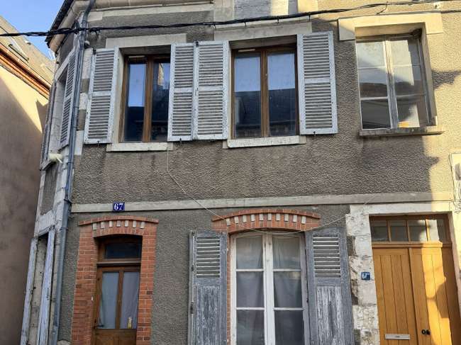Immeuble 97 m² · à Châtillon-Coligny · 97 m² · 49 000 €
