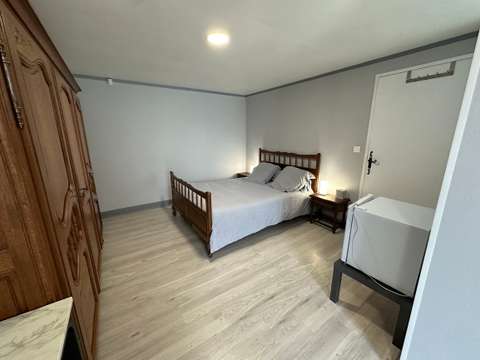 Immeuble 16 pièces