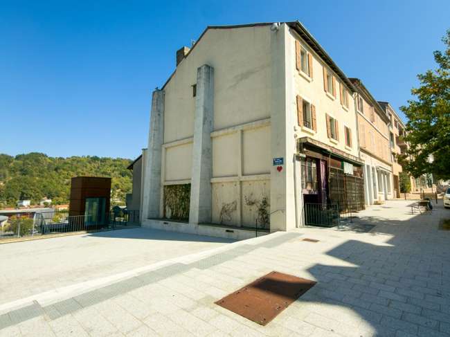 Immeuble 2 pièces 247 m² · à Decazeville · 247 m² · 64 000 €