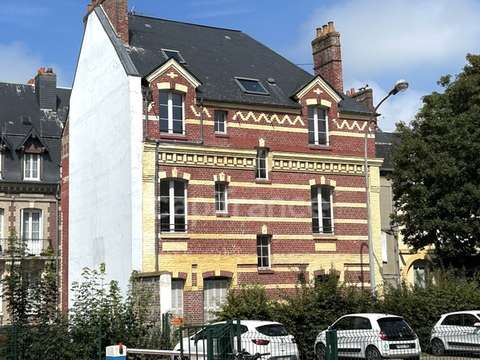 Immeuble 9 pièces