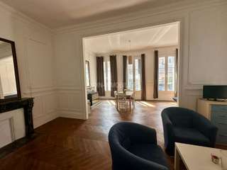 Immeuble 8 pièces