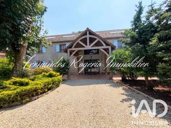 Immeuble 270 m² · à Engenville · 270 m² · 470 000 €