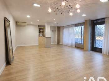 Immeuble 5 pièces 100 m² · 100 m² · 240 000 €