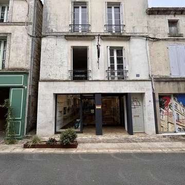 Immeuble 10 pièces Fontenay-le-Comte 85