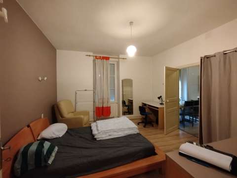 Immeuble 12 pièces