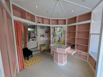 Vente Immeuble 6 piècesFougères