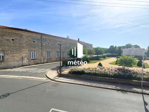 Immeuble 9 pièces Luçon 85