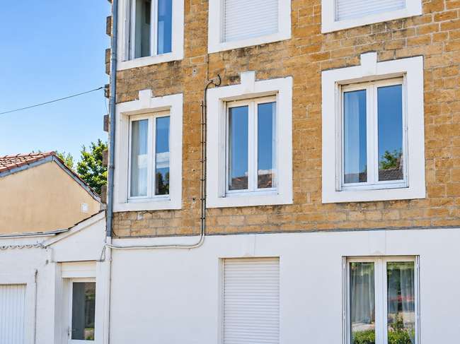 Immeuble 3 pièces 557 m² · à Prix-lès-Mézières · 557 m² · 189 000 €