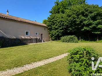 Vente ImmeubleSaint-Julien-de-Peyrolas
