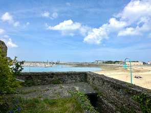 Vente ImmeubleSaint-Malo