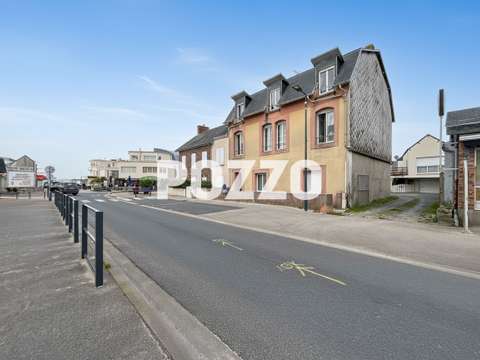 Immeuble 12 pièces Saint-martin-de-brehal 50