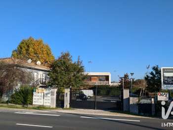 Vente ImmeubleSaint-Seurin-sur-l'Isle