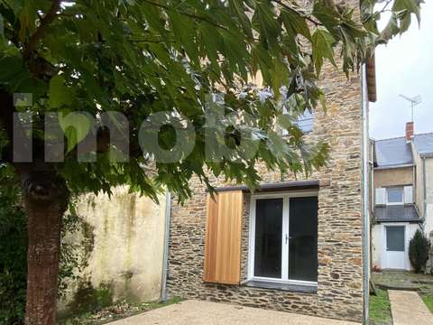 Immeuble Saint-Sulpice-Des-Landes 44
