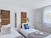 Immeuble 33 pièces Immeuble 33 pièces