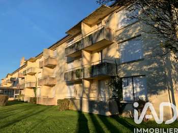 Immeuble 2200 m² · à Salies-du-Salat · 2 200 m² · 250 000 €