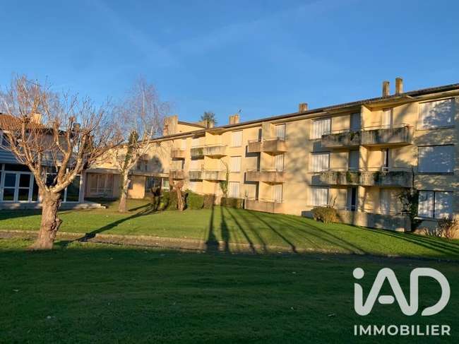 Immeuble 2200 m² · à Salies-du-Salat · 2 200 m² · 250 000 €