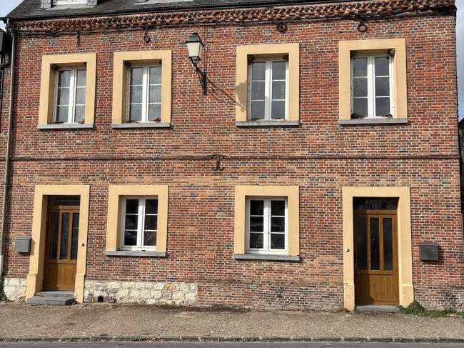 Immeuble 2 pièces 260 m² · à Signy-le-Petit · 260 m² · 240 000 €