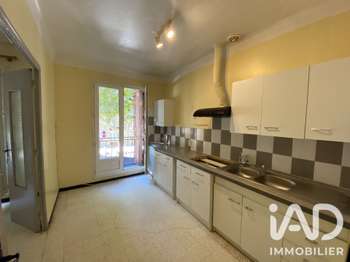 Immeuble 3 pièces 230 m² · à Trets · 230 m² · 340 000 €