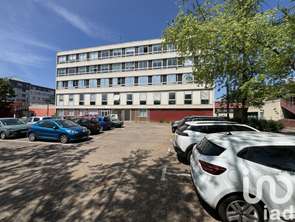 Vente ImmeubleVal-de-Reuil