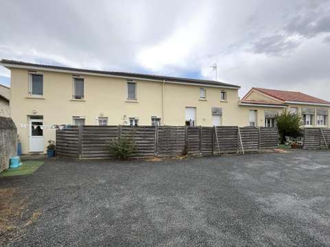 Immeuble Villedieu-la-Blouère 49