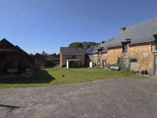 Longère et corps de ferme 6 pièces