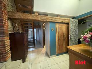 Longère et corps de ferme 9 pièces