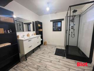 Longère et corps de ferme 9 pièces