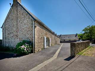 Longère et corps de ferme 20 pièces