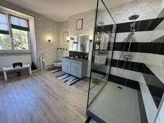 Longère et corps de ferme 16 pièces