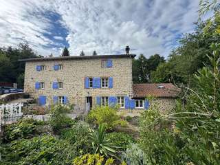 Longère et corps de ferme 9 pièces