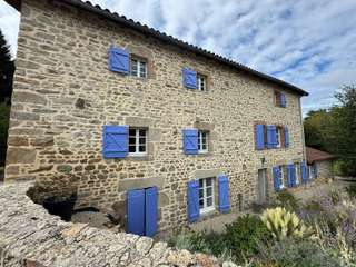 Longère et corps de ferme 9 pièces