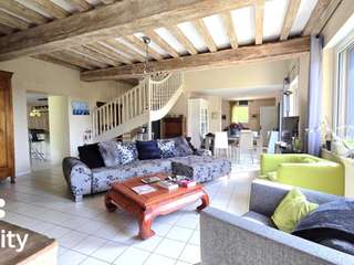 Longère et corps de ferme 8 pièces