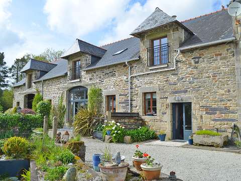 Longère et corps de ferme 17 pièces