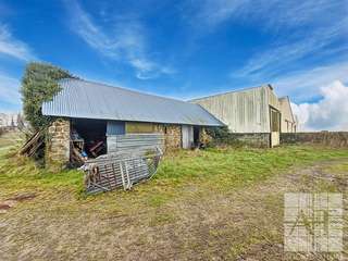 Longère et corps de ferme 8 pièces