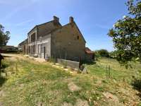 Longère et corps de ferme 6 pièces Longère et corps de ferme 6 pièces