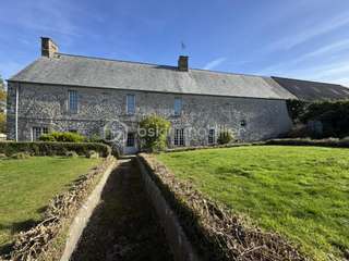 Longère et corps de ferme 8 pièces