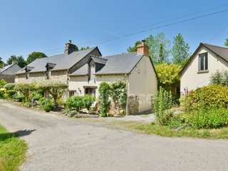 Longère et corps de ferme 8 pièces